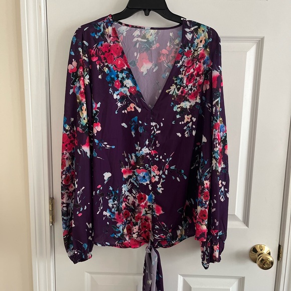 Floral V-Neck Purple Blouse - Picture 1 of 1
